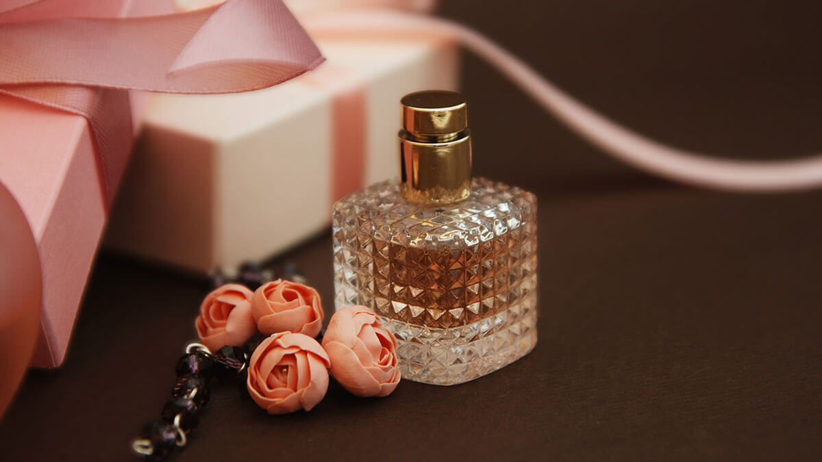 Idealne perfumy na Walentynki - Zamienniki perfum - Trwałe lane perfumy -